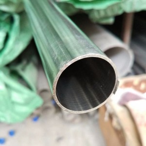 Stainless steel round welded pipe